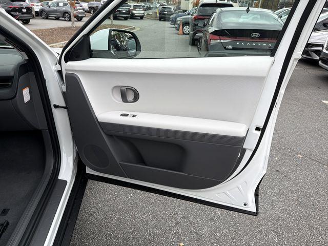 2026 Hyundai IONIQ 5 SE