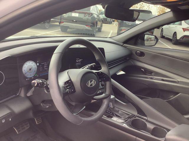 2025 Hyundai Elantra Hybrid SEL Sport