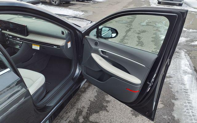 2026 Hyundai Sonata Hybrid SEL