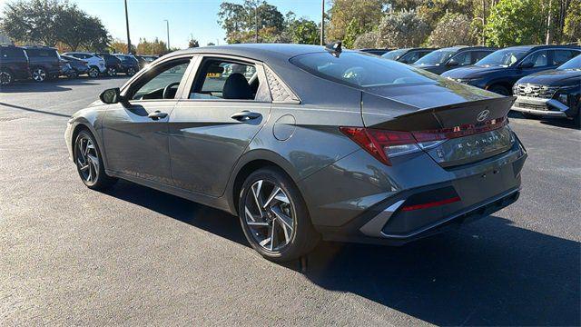 2025 Hyundai Elantra Hybrid SEL Sport