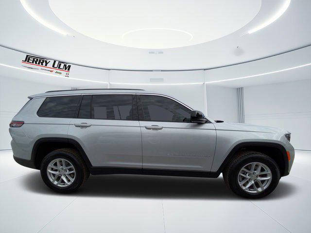 2025 Jeep Grand Cherokee GRAND CHEROKEE L LAREDO 4X2