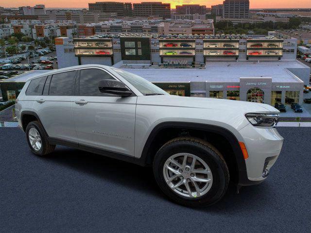 2025 Jeep Grand Cherokee GRAND CHEROKEE L LAREDO 4X2