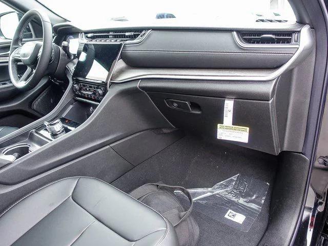 2025 Jeep Grand Cherokee GRAND CHEROKEE L LIMITED 4X4 2025 Jeep Grand Cherokee GRAND CHEROKEE L LIMITED 4X4