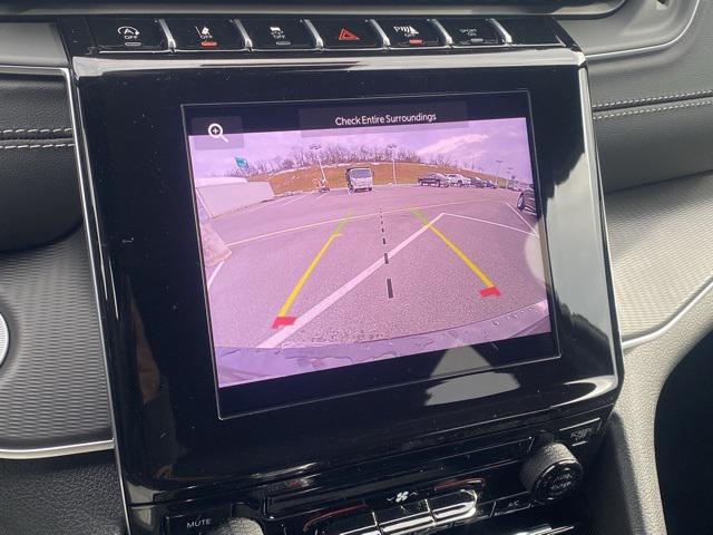 2025 Jeep Grand Cherokee GRAND CHEROKEE L LAREDO X 4X4