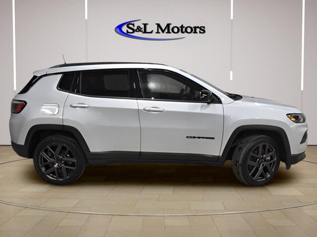 2026 Jeep Compass Latitude Altitude