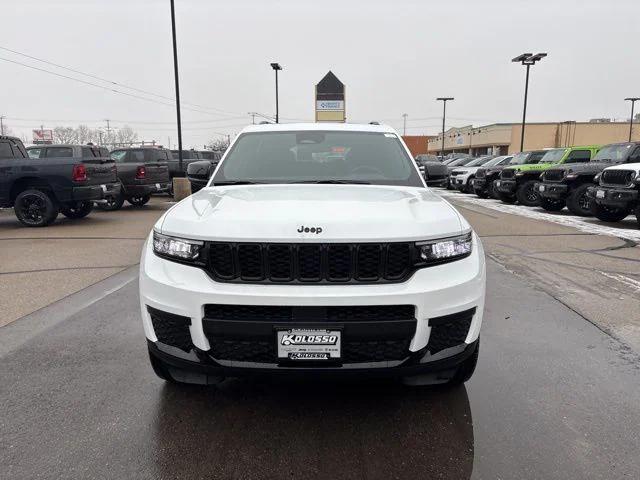 2025 Jeep Grand Cherokee Altitude X 4x4