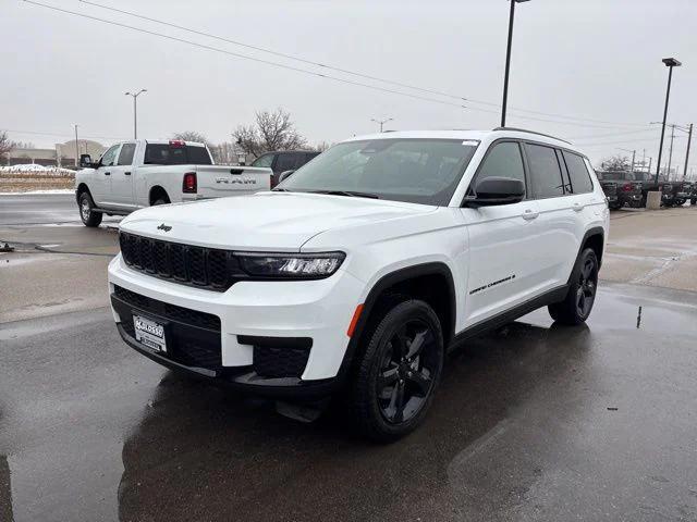 2025 Jeep Grand Cherokee Altitude X 4x4