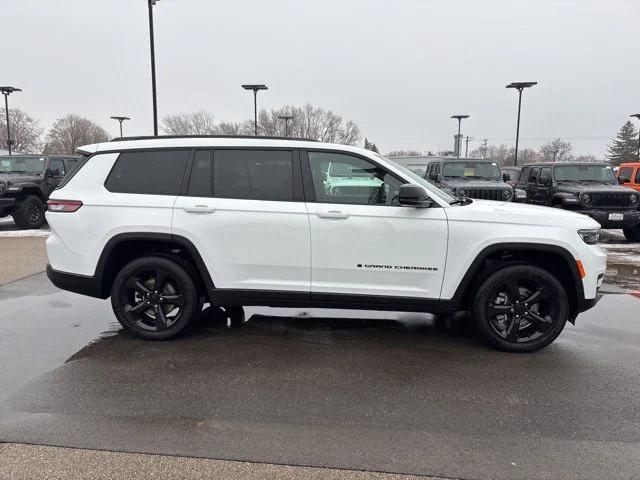 2025 Jeep Grand Cherokee Altitude X 4x4