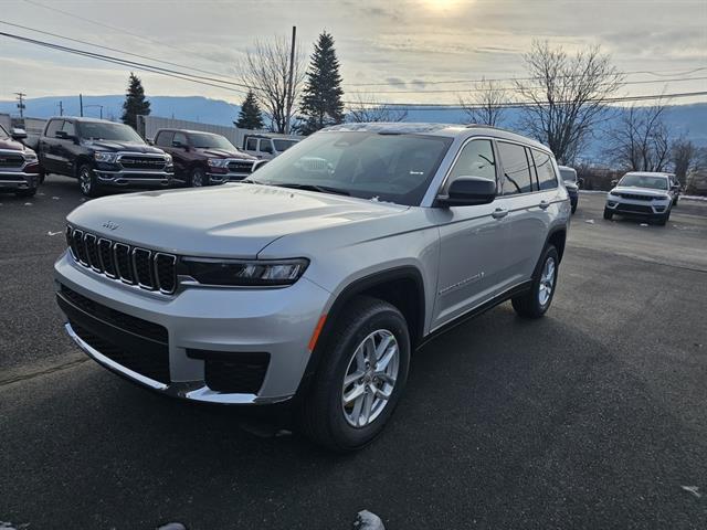 2025 Jeep Grand Cherokee GRAND CHEROKEE L LAREDO X 4X4