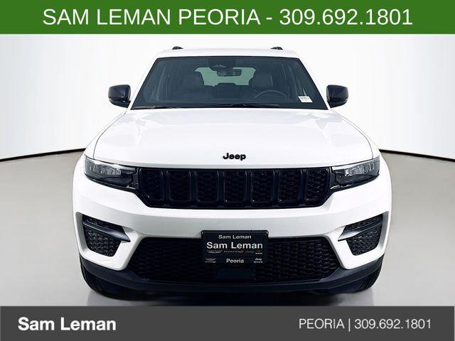 2025 Jeep Grand Cherokee GRAND CHEROKEE ALTITUDE 4X4 2025 Jeep Grand Cherokee GRAND CHEROKEE ALTITUDE 4X4