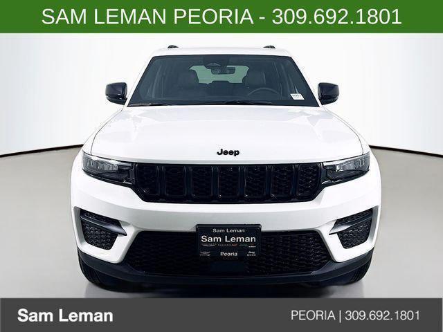 2025 Jeep Grand Cherokee GRAND CHEROKEE ALTITUDE 4X4