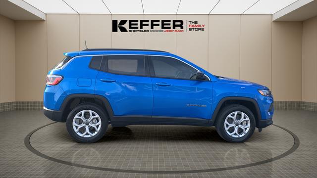 2026 Jeep Compass COMPASS LATITUDE 4X4