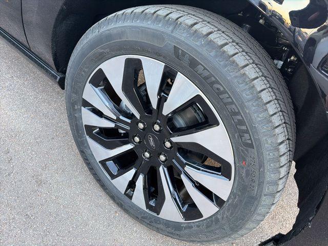 2025 Ford Expedition Platinum MAX