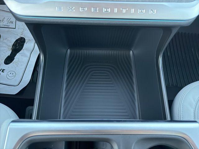 2025 Ford Expedition Platinum MAX