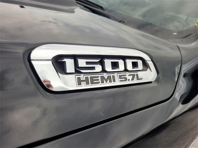 2022 RAM 1500 Laramie Crew Cab 4x2 64 Box 2022 RAM 1500 Laramie Crew Cab 4x2 64 Box