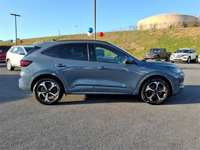 2023 Ford Escape ST-Line Elite