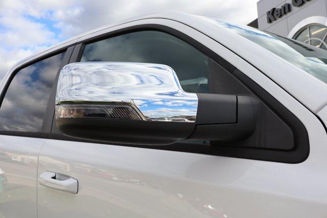 2025 RAM 1500 Laramie Crew Cab 4x4 57 Box