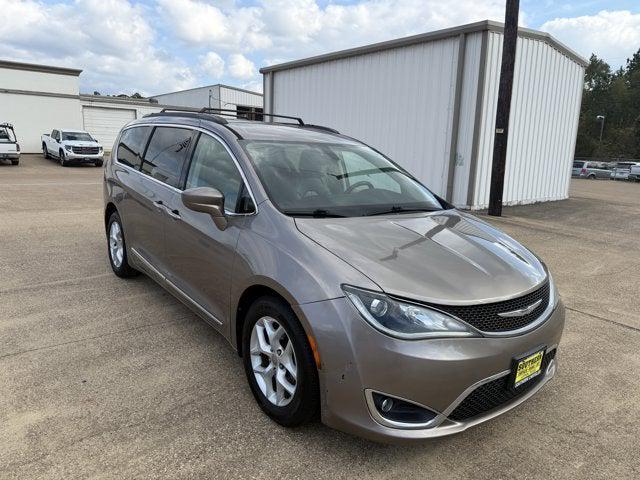 2017 Chrysler Pacifica Touring-L 2017 Chrysler Pacifica Touring-L