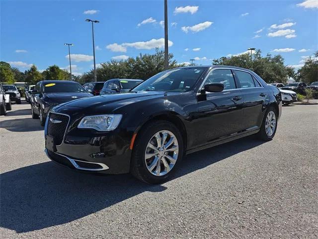 2022 Chrysler 300 Touring AWD