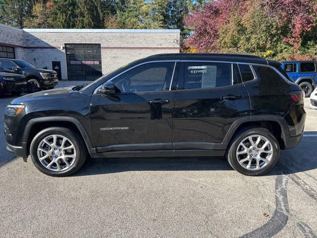 2023 Jeep Compass Latitude Lux FWD 2023 Jeep Compass Latitude Lux FWD