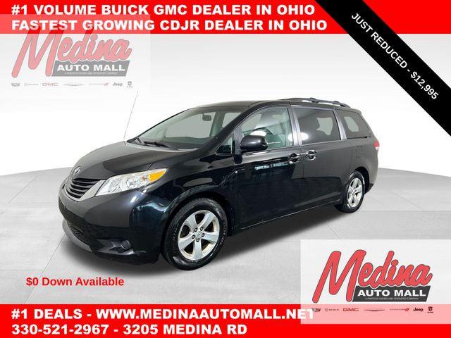 2013 Toyota Sienna LE V6 8 Passenger 2013 Toyota Sienna LE V6 8 Passenger