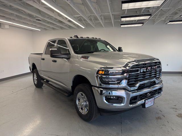 2026 RAM Ram 2500 RAM 2500 TRADESMAN CREW CAB 4X4 64 BOX