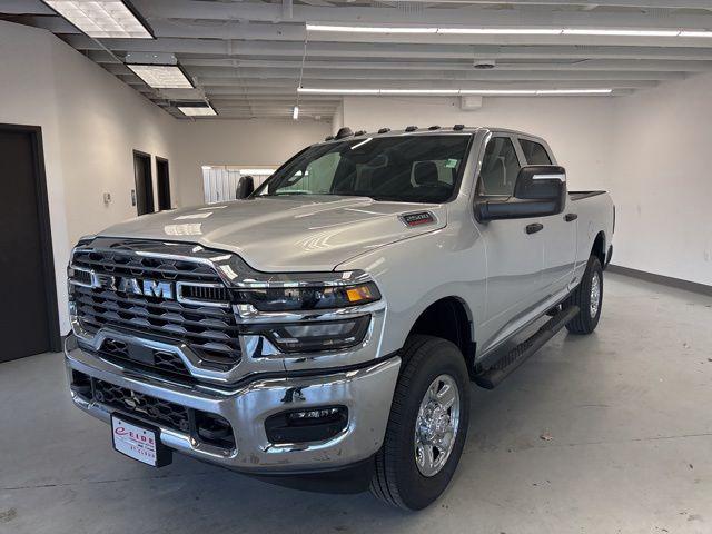 2026 RAM Ram 2500 RAM 2500 TRADESMAN CREW CAB 4X4 64 BOX