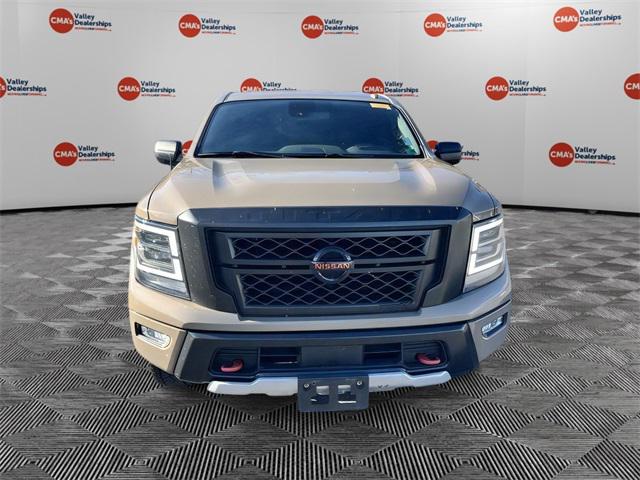 2021 Nissan TITAN Crew Cab PRO-4X 4x4 2021 Nissan TITAN Crew Cab PRO-4X 4x4