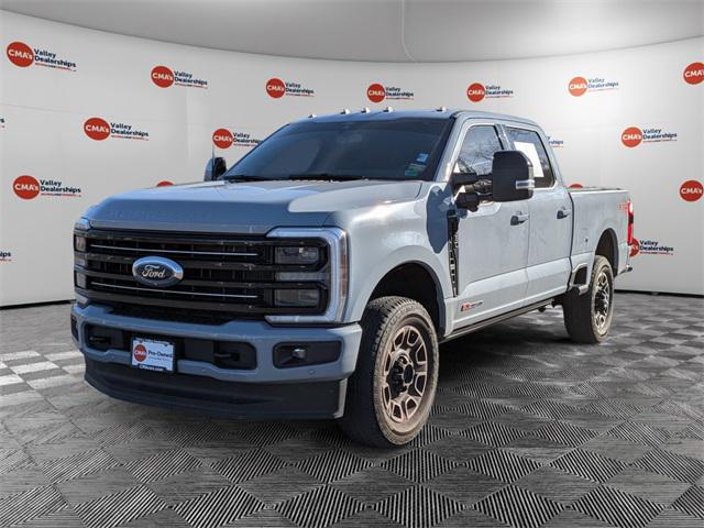 2025 Ford F-250 Platinum 2025 Ford F-250 Platinum