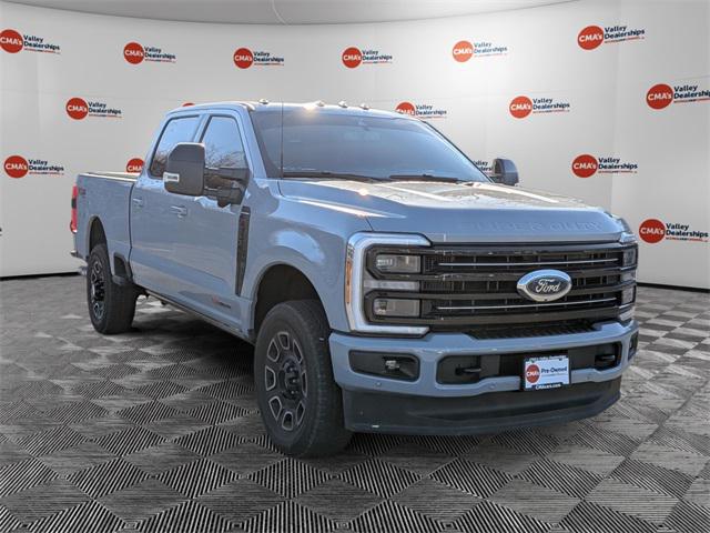 2025 Ford F-250 Platinum 2025 Ford F-250 Platinum