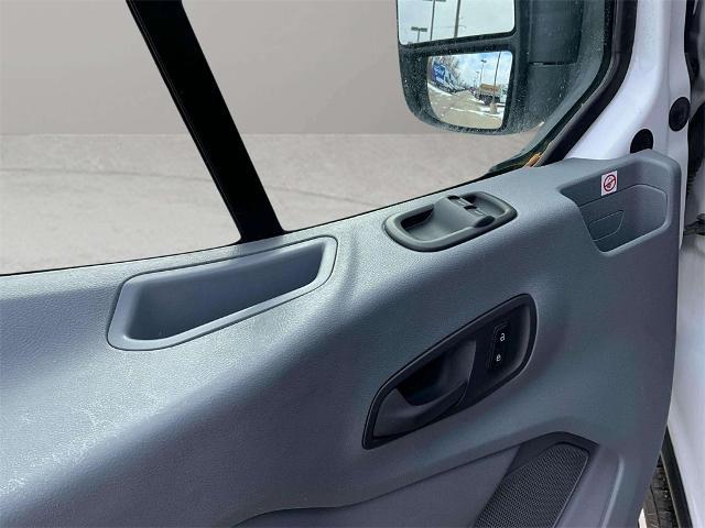 2019 Ford Transit 130 WB Low Roof Cargo