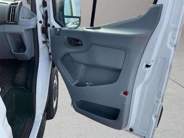 2019 Ford Transit 130 WB Low Roof Cargo