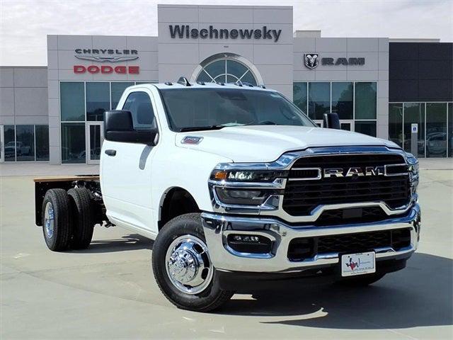 2026 RAM Ram 3500 Chassis Cab RAM 3500 TRADESMAN CHASSIS REGULAR CAB 4X4 60 CA 2026 RAM Ram 3500 Chassis Cab RAM 3500 TRADESMAN CHASSIS REGULAR CAB 4X4 60 CA