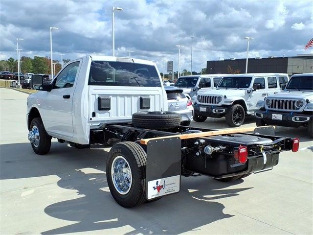 2026 RAM Ram 3500 Chassis Cab RAM 3500 TRADESMAN CHASSIS REGULAR CAB 4X4 60 CA 2026 RAM Ram 3500 Chassis Cab RAM 3500 TRADESMAN CHASSIS REGULAR CAB 4X4 60 CA