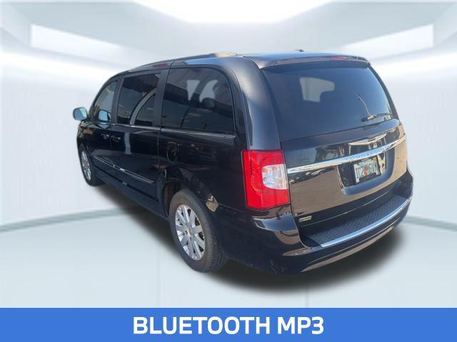 2016 Chrysler Town and Country Touring 2016 Chrysler Town and Country Touring