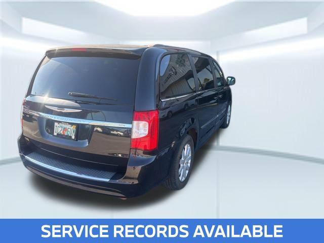 2016 Chrysler Town and Country Touring 2016 Chrysler Town and Country Touring