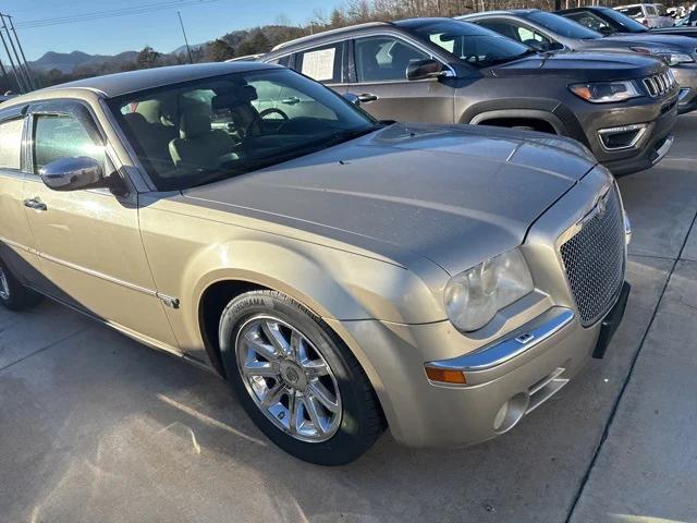2006 Chrysler 300C Base