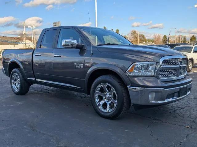 2017 RAM 1500 Laramie Quad Cab 4x4 64 Box 2017 RAM 1500 Laramie Quad Cab 4x4 64 Box