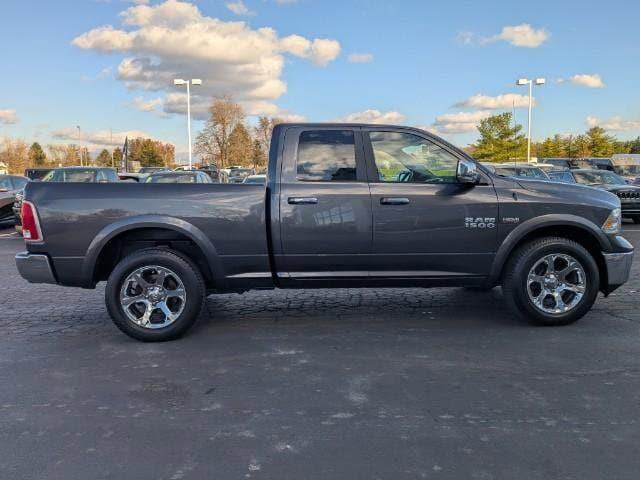2017 RAM 1500 Laramie Quad Cab 4x4 64 Box 2017 RAM 1500 Laramie Quad Cab 4x4 64 Box