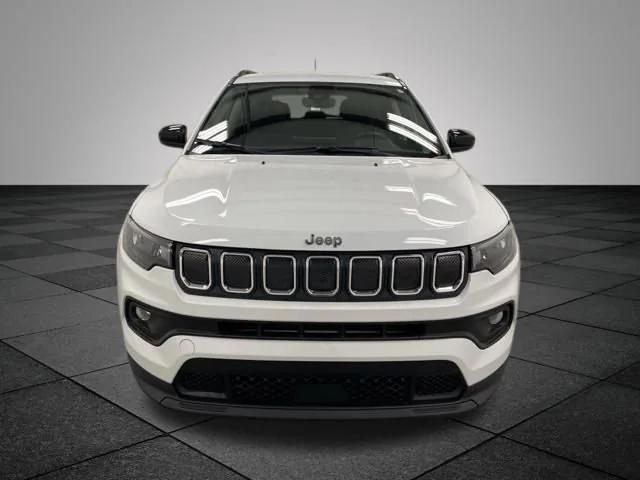 2022 Jeep Compass Latitude Lux 4x4 2022 Jeep Compass Latitude Lux 4x4