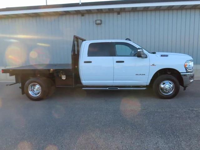 2024 RAM 3500 Big Horn Crew Cab 4x4 8 Box 2024 RAM 3500 Big Horn Crew Cab 4x4 8 Box