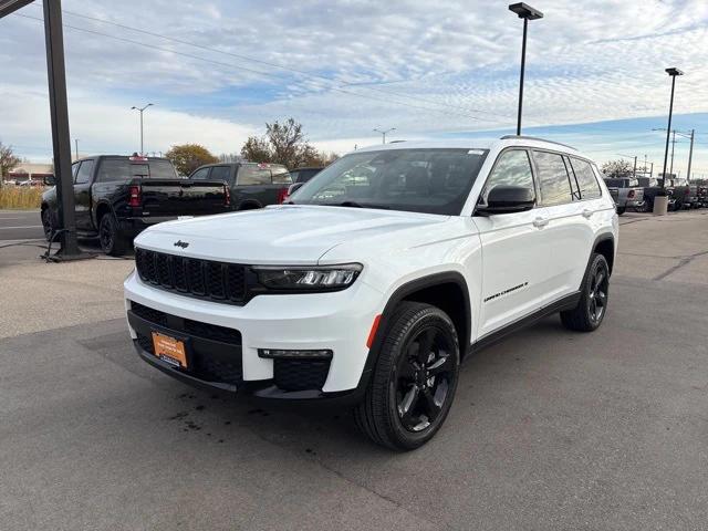 2023 Jeep Grand Cherokee L Limited 4x4 2023 Jeep Grand Cherokee L Limited 4x4