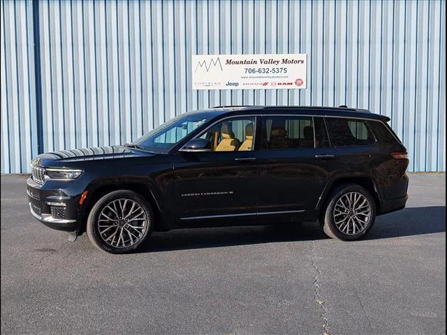 2021 Jeep Grand Cherokee L Summit Reserve 4x4 2021 Jeep Grand Cherokee L Summit Reserve 4x4