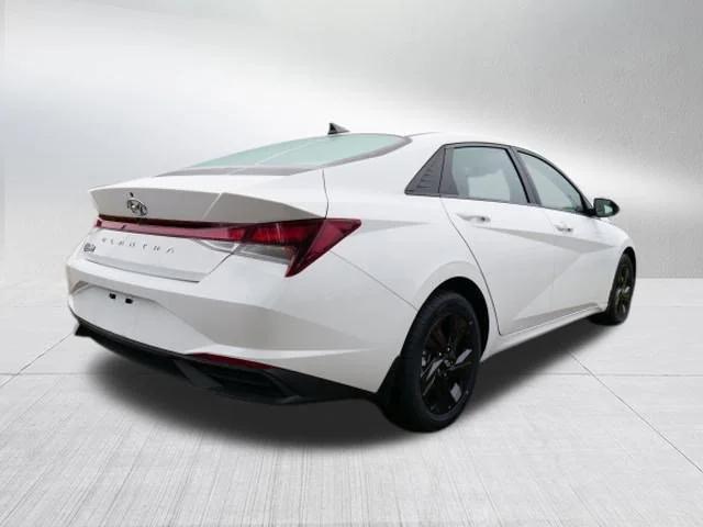 2023 Hyundai Elantra SEL 2023 Hyundai Elantra SEL