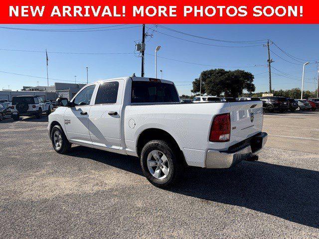 2023 RAM 1500 Classic SLT Crew Cab 4x2 57 Box