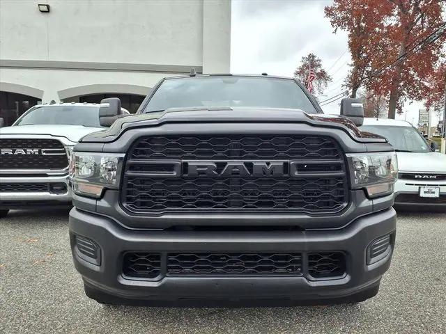 2024 RAM 2500 Tradesman Crew Cab 4x4 64 Box
