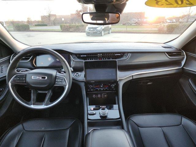 2023 Jeep Grand Cherokee L Limited 4x4 2023 Jeep Grand Cherokee L Limited 4x4