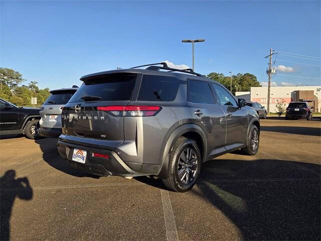 2022 Nissan Pathfinder SV 2WD