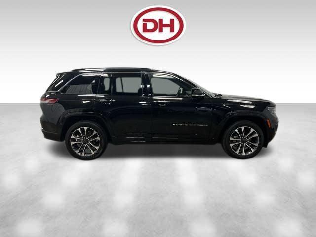 2022 Jeep Grand Cherokee Overland 4x4 2022 Jeep Grand Cherokee Overland 4x4