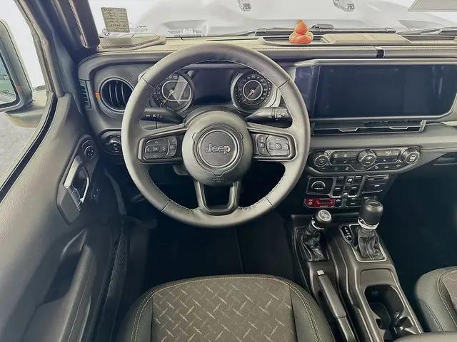 2026 Jeep Gladiator Sport